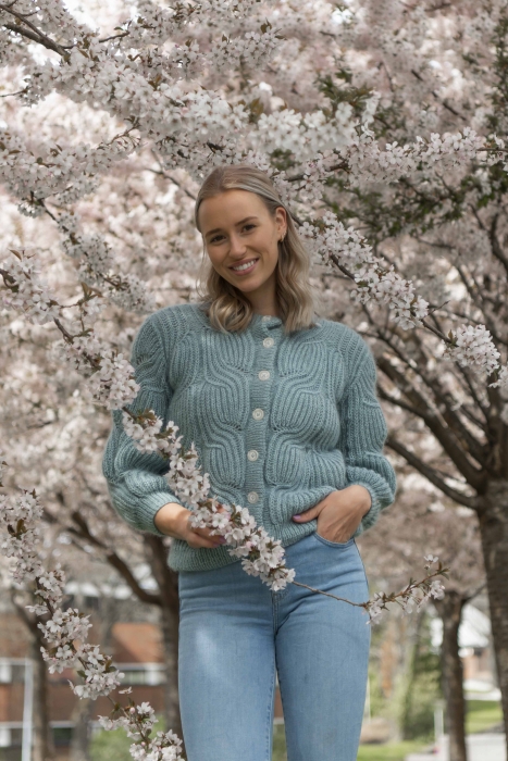 Champagne Cardigan av @Strikkefritid