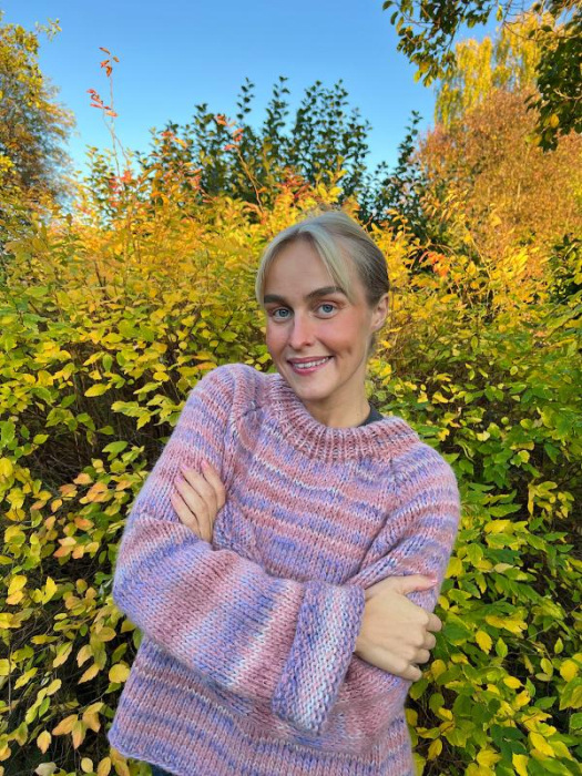 Øyunn Raglangenser Rosa Sløyfe by Øyunn Krogh/House of Yarn